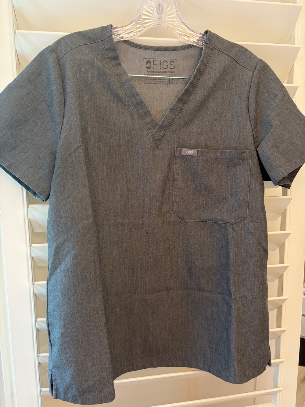 FIGS Technical Collection Scrub Top - Gray